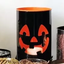 Metalowy świecznik na Halloween
